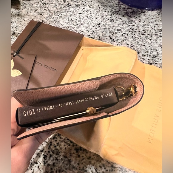 Louis Vuitton Lightest Handbag Agenda PM R21077 original paperwork included - Picture 4 of 9